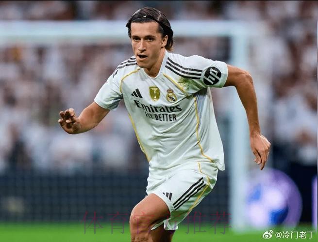 阿斯:皇马密切关注A费 他世俱杯踢得并不出彩 阿斯:皇马密切关注A费 他世俱杯踢得并不出彩